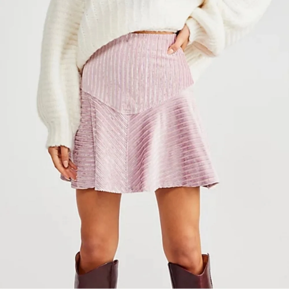 Free People MD Camden Mini Skirt Pink Ribbed Velvet NWOT #M28 - Picture 2 of 10